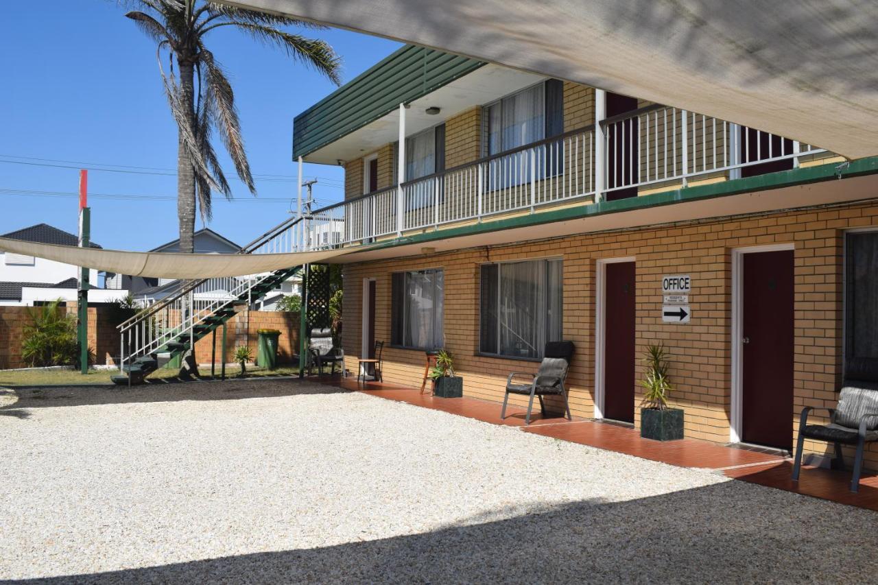Queenslander Motel Gold Coast Exterior photo
