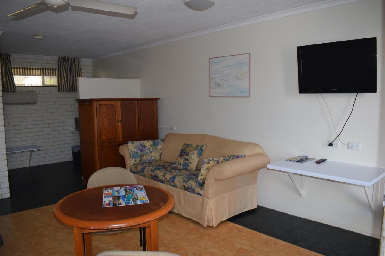 Queenslander Motel Gold Coast Exterior photo